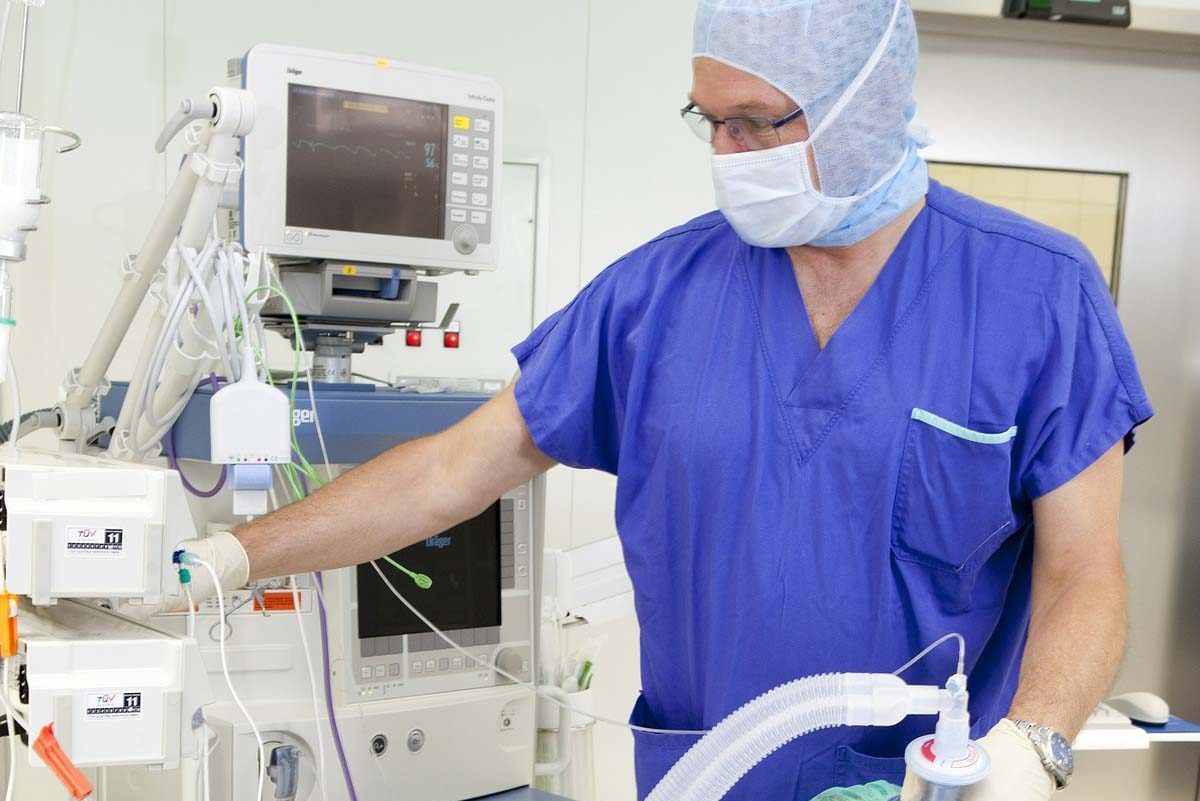 12 Anesthesiologist Assistant School Requirements Revealed
