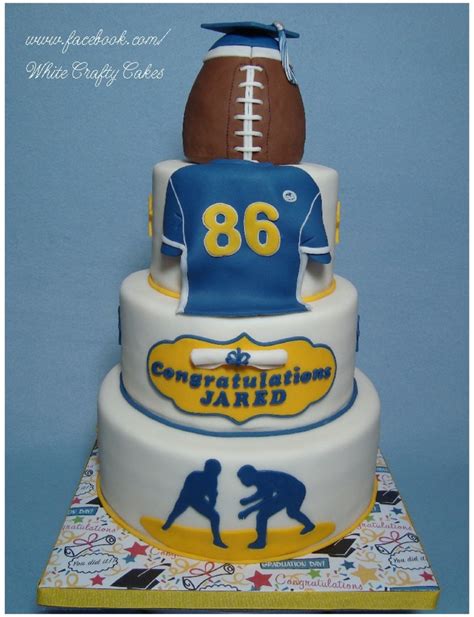 12 Graduation Football Cakes That Impress