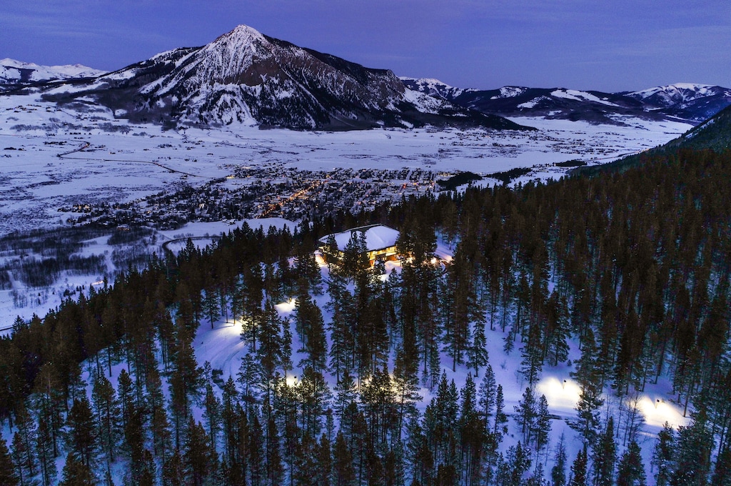 12 Park Butte Hikes That Guarantee Breathtaking Views