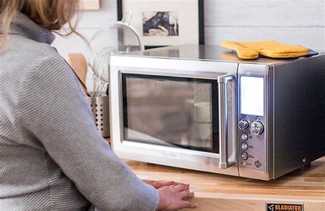 21 Inch Microwave: Perfect For Small Kitchen Counters