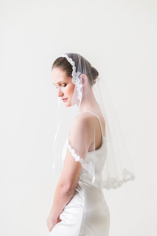 Eva Veil Lace Trimmed Veil Veil Styles Veil Eva Veil Lace Trimmed Veil Veil Styles Veil