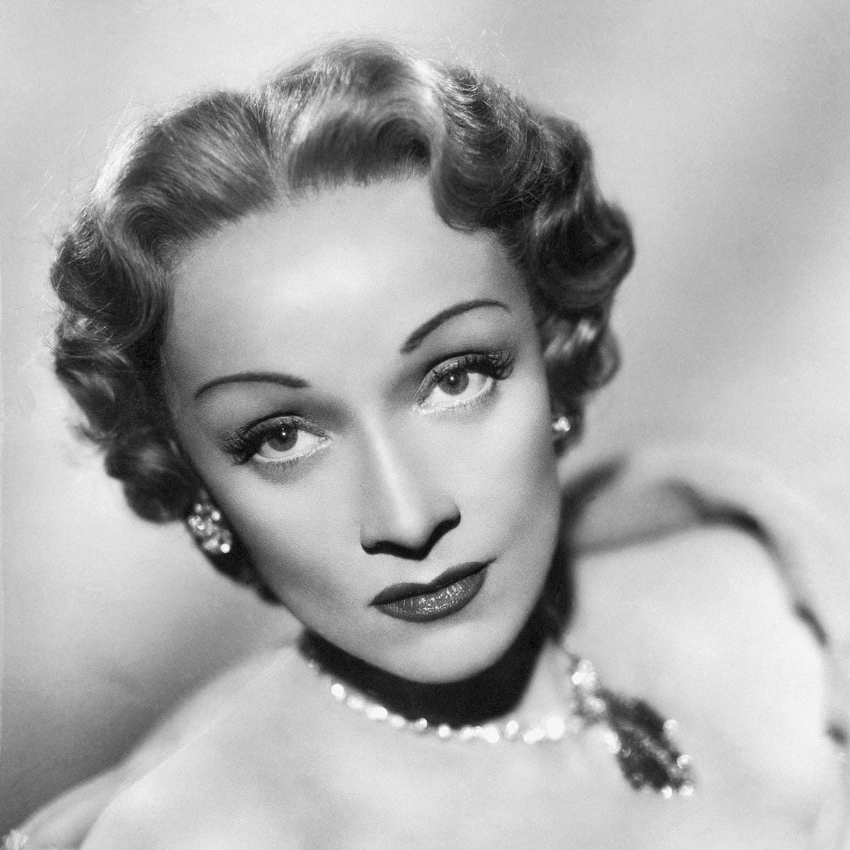 How Did Marlene Dietrich Influence Karl Lagerfeld's Designs? Expert Insights