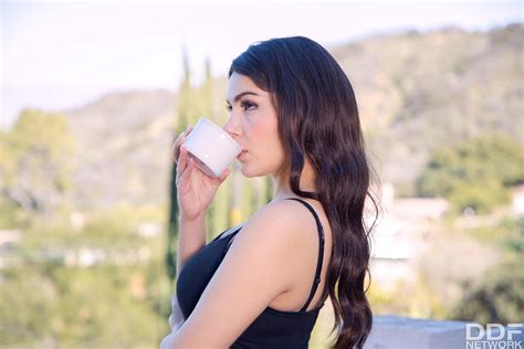 Valentina Nappi Bj