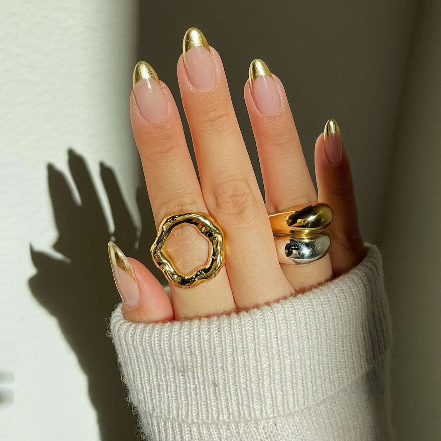 What Are French Tip Gel Nails? Easy Application Guide