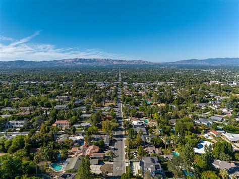 When Is Tarzana Ca Hottest? Beat The Heat