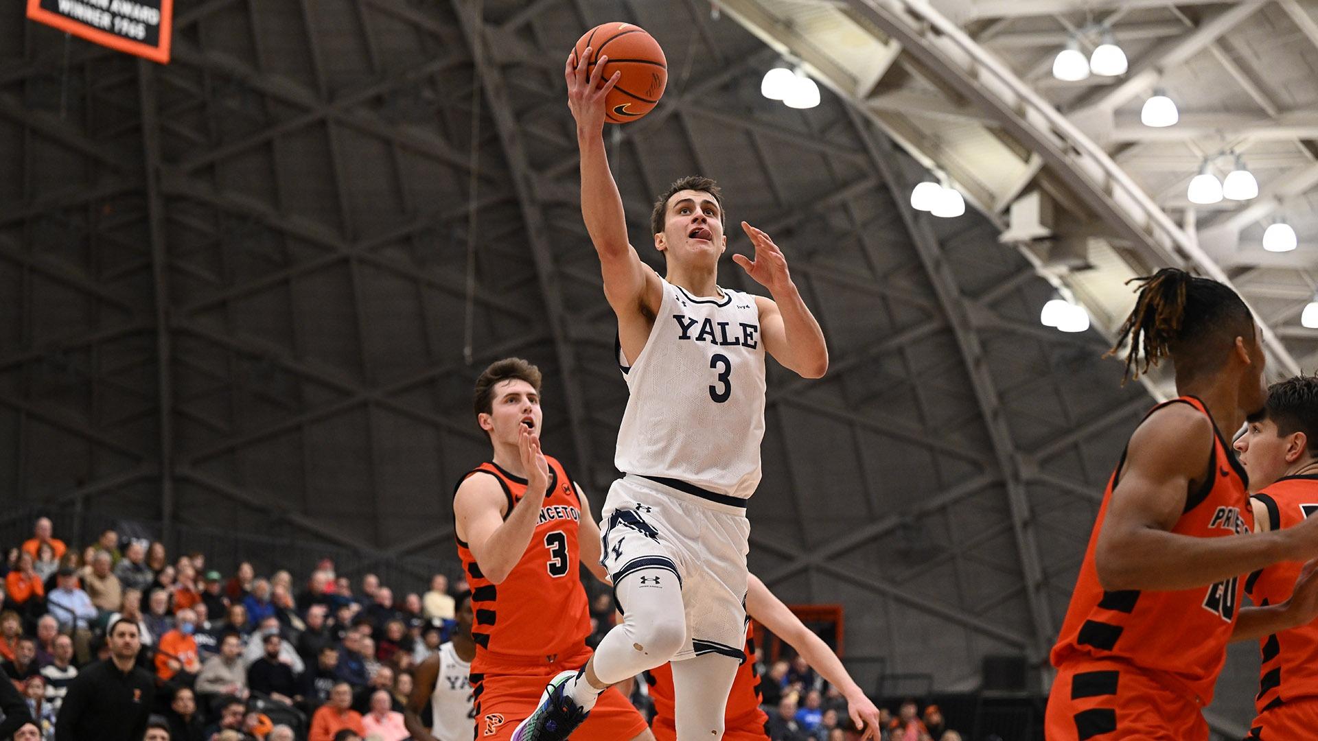 Yale Stuns Princeton With Late Game Comeback Clinch Ivy League